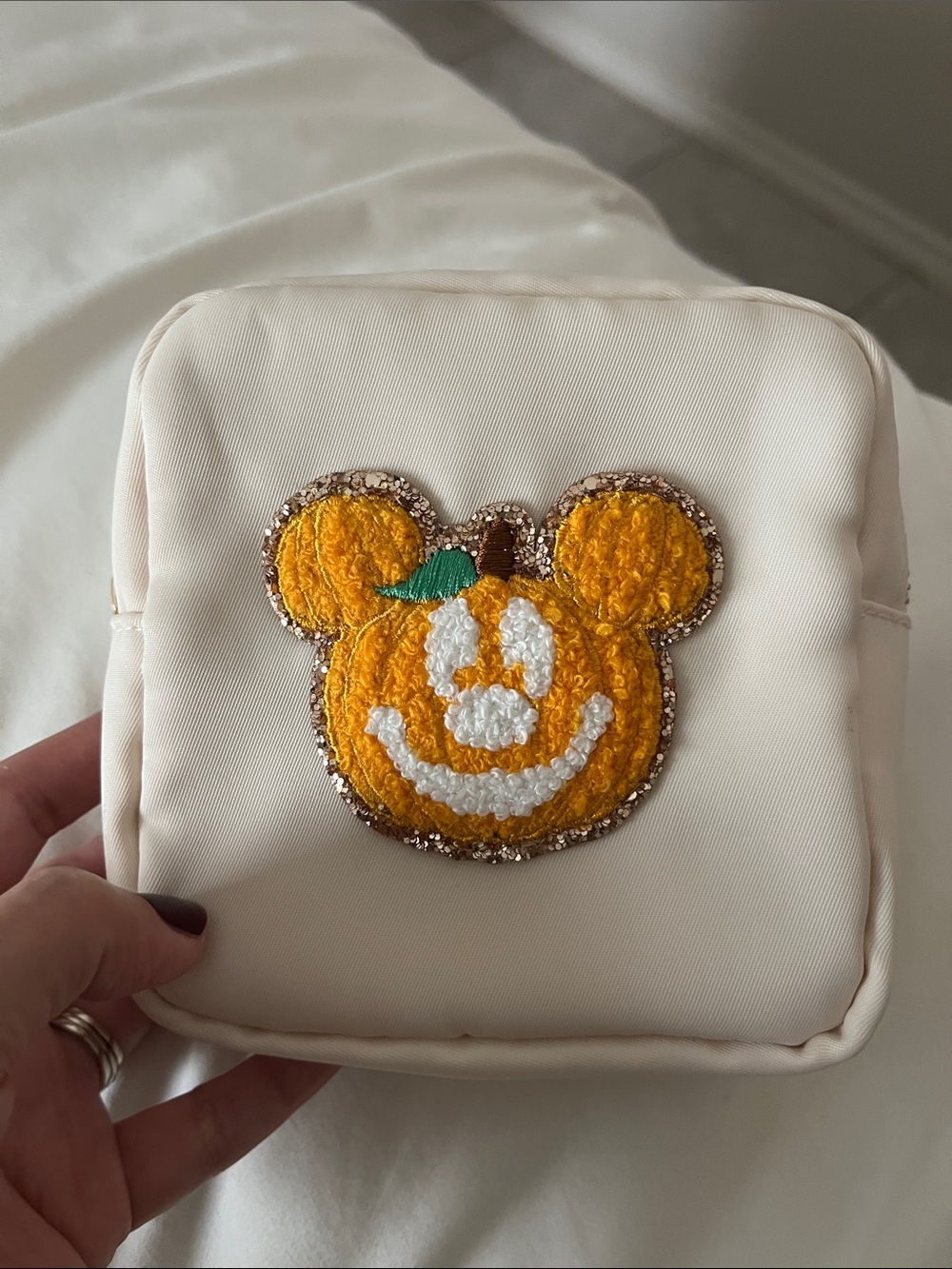 Small makeup pouch perfect for fall